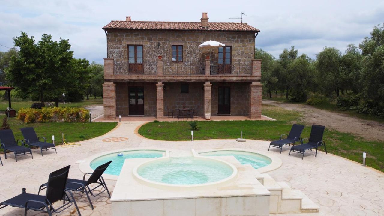 Agriturismo Tenuta Roccaccia Pitigliano Buitenkant foto