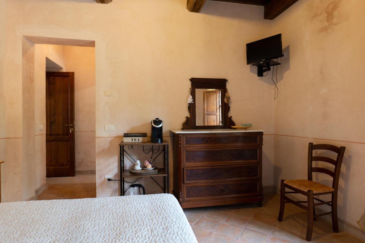 Agriturismo Tenuta Roccaccia Pitigliano Buitenkant foto
