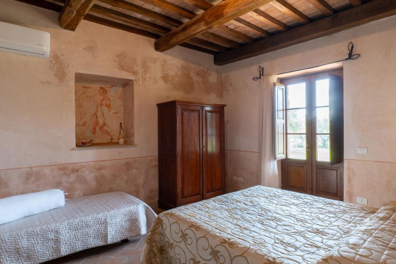 Agriturismo Tenuta Roccaccia Pitigliano Buitenkant foto